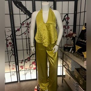 NWT 2-piece Chartreuse satin pant set